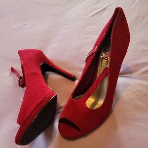 Red Suede Ann Marino Heels, 9M